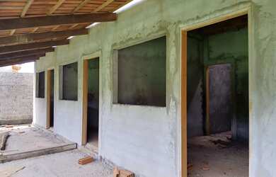 Imagem: A casa possui 4 Dormitórios, 4 Banheiros, 5 Vagas na garagem