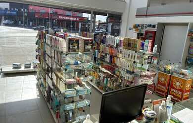 Imagem 2: Vendo extrutura de farmácia completa com mercadoria