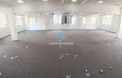 Imagem: O depósito possui 204m² de Área e está localizado em Centro