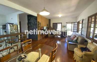 Imagem: A casa em condomínio possui 3 Dormitórios, 3 Banheiros, 2