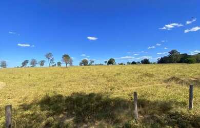 Imagem: A fazenda possui Imóvel novo e está localizado em Parque