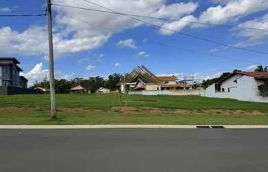 Imagem 2: Terreno em frente ao asfalto no Ninho Verde 1, 450 m² pronto para construir