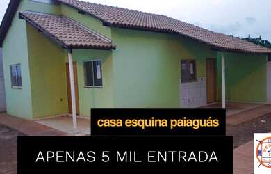 Imagem: A casa possui 2 Dormitórios, 1 Banheiro, 4 Vagas na garagem