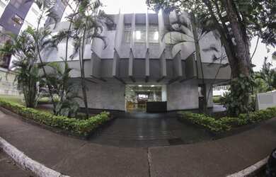 Imagem: O depósito possui 5 Vagas na garagem, 2.000m² de Área e