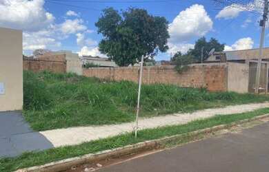 Imagem: O terreno possui 360m² de Área e está localizado em Nova