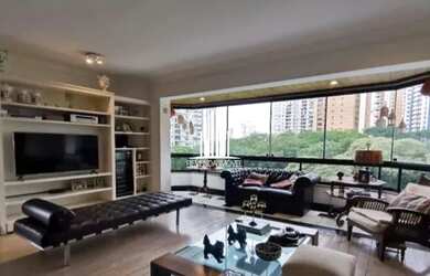 Imagem: O apartamento possui 3 Dormitórios, 4 Banheiros e 230m² de