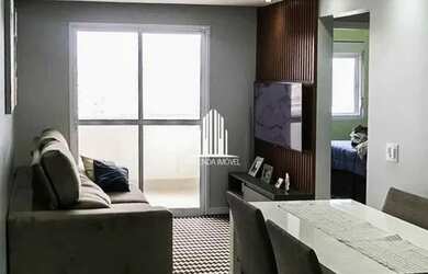 Imagem: O apartamento possui 2 Dormitórios, 1 Banheiro, 1 Vaga na garagem