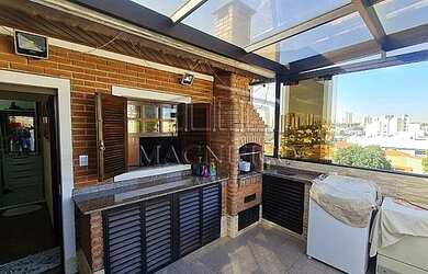 Imagem: A casa à venda possui 2 Dormitórios, 2 Banheiros, 3 Vagas