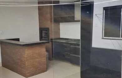 Imagem: A casa em condomínio possui 3 Dormitórios, 2 Banheiros, 2