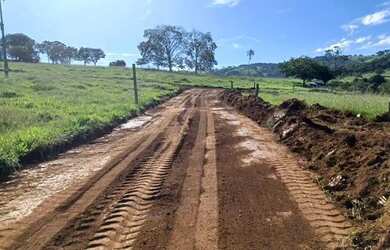 Imagem: A chácara possui 2.000m² de Área e está localizado em Vila