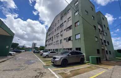 Imagem: O apartamento possui 3 Dormitórios, 1 Banheiro, 1 Vaga na garagem