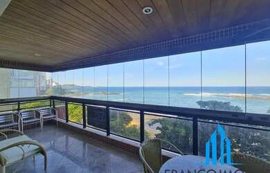 Imagem: O apartamento possui 3 Dormitórios, 3 Banheiros, 2 Vagas na