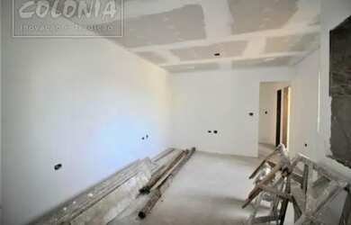 Imagem: O apartamento possui 3 Dormitórios, 1 Banheiro, 2 Vagas na