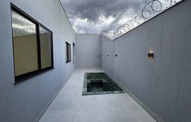 Imagem 10: Casa com piscina Oportunidade!