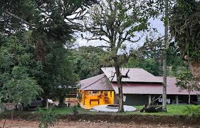 Imagem: A chácara possui 2.067m² de Área e está localizado em Colonia