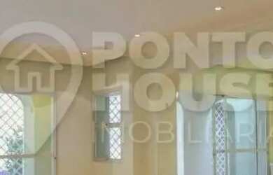 Imagem: A casa possui 4 Dormitórios, 4 Banheiros, 3 Vagas na garagem