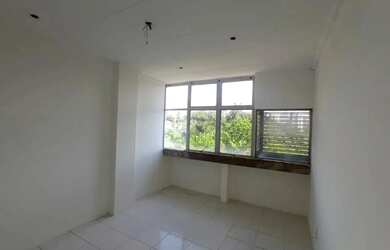 Imagem: O depósito possui 1 Vaga na garagem e 27m² de Área e está