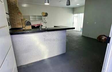 Imagem 7: Casa com churrasqueira e forno à lenha no SetSul