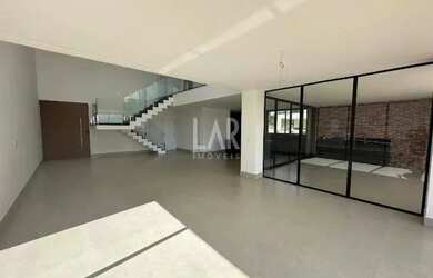 Imagem 2: Casa em Condomínio à venda, 4 quartos, 4 suítes, 2 vagas, Alphaville...