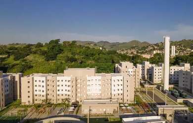 Imagem: O apartamento possui 2 Dormitórios, 1 Banheiro, 1 Vaga na garagem