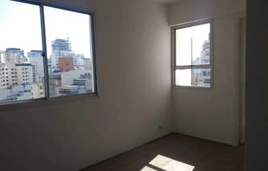 Imagem: O apartamento possui 1 Dormitório, 1 Banheiro, 32m² de Área