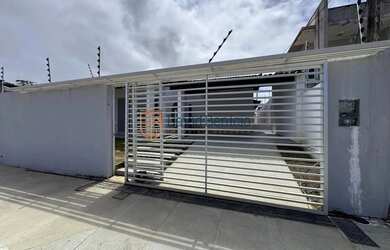 Imagem: A casa em condomínio possui 3 Dormitórios, 4 Banheiros, 2