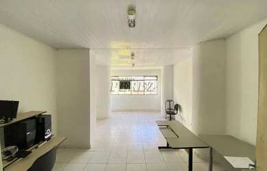 Imagem: O depósito possui 54m² de Área e está localizado em Centro