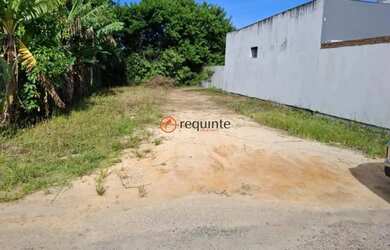 Imagem: O terreno possui 270m² de Área e está localizado em Laranjal