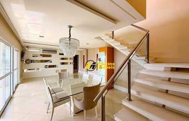 Imagem: O apartamento possui 3 Dormitórios, 5 Banheiros, 4 Vagas na