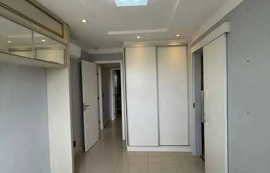 Imagem: O apartamento possui 2 Dormitórios, 2 Banheiros, 2 Vagas na