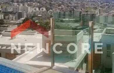 Imagem: A casa em condomínio possui 4 Dormitórios, 2 Banheiros e 320m²