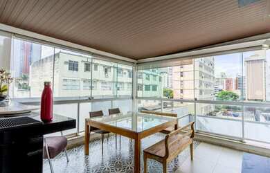 Imagem: O apartamento à venda possui 3 Dormitórios, 4 Banheiros, 4