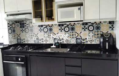 Imagem: O apartamento possui 2 Dormitórios, 1 Banheiro, 1 Vaga na garagem