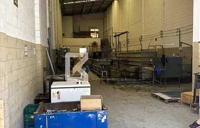 Imagem: O depósito possui 445m² de Área e está localizado em Américan