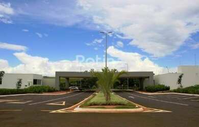 Imagem: O terreno possui 595m² de Área e está localizado em Nova