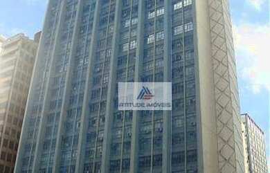 Imagem: O depósito possui 1 Vaga na garagem, 332m² de Área e está