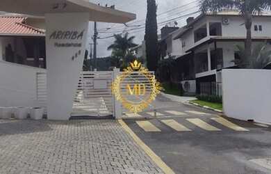 Imagem: O terreno possui 258m² de Área e está localizado em Ariribá