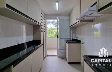 Imagem: O apartamento possui 2 Dormitórios, 2 Banheiros, 2 Vagas na