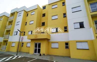 Imagem: O apartamento possui 2 Dormitórios, 1 Banheiro, 1 Vaga na garagem