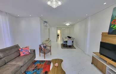 Imagem: O apartamento possui 4 Dormitórios, 5 Banheiros, 2 Vagas na