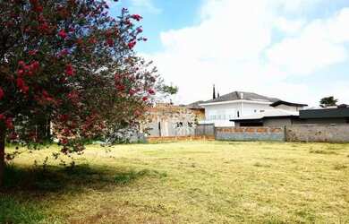 Imagem: O terreno possui 360m² de Área, Imóvel novo e está localizado