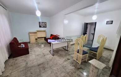 Imagem: A casa possui 3 Dormitórios, 4 Banheiros, 5 Vagas na garagem