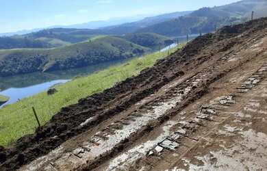 Imagem: O terreno possui 600m² de Área e está localizado em Centro