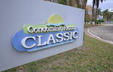 Imagem: A casa em condomínio possui 4 Dormitórios, 4 Banheiros, 3