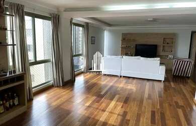 Imagem: O apartamento possui 4 Dormitórios, 4 Banheiros, 2 Vagas na