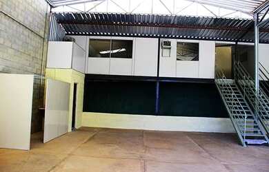 Imagem 4: Vendo Galpao Centro Betim 22 frente x 15 m mesanino com 4 salas 2 banheiros
