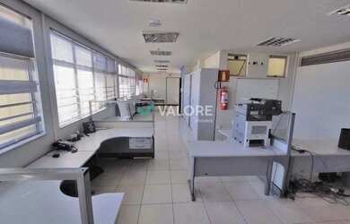 Imagem: O depósito possui 142m² de Área e está localizado em Centro