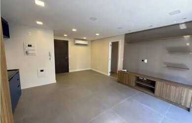 Imagem: O apartamento possui 1 Dormitório, 1 Banheiro, 1 Vaga na garagem