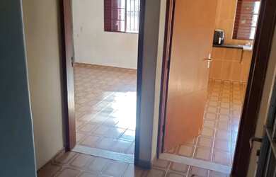 Imagem: A casa possui 1 Dormitório, 1 Banheiro, 60m² de Área e está