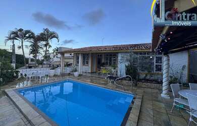 Imagem: A casa em condomínio possui 5 Dormitórios, 5 Banheiros, 5